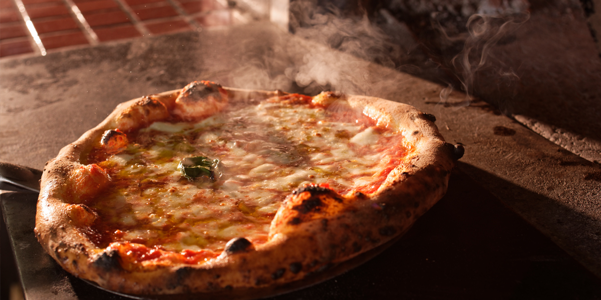 Come and taste fresh pasta and hearth-baked pizza at an Italian farm restaurant. imgae