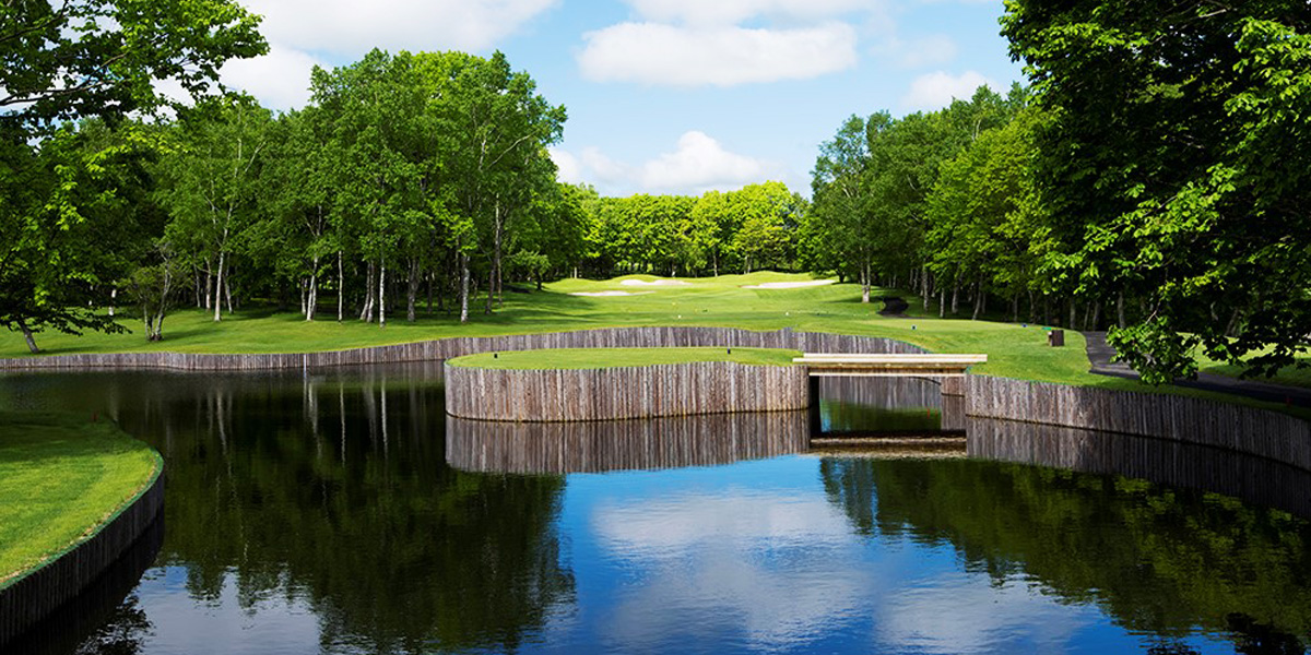 Enjoy the 3 golf courses immersed in Hokkaido nature. imgae